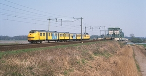NS DE-3 116 is als ledig matrieel 80594 van Zwolle naar Eindhoven