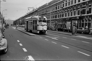 lijn 12 voor het laatst haar route door de Schilderswijk reed. Pe