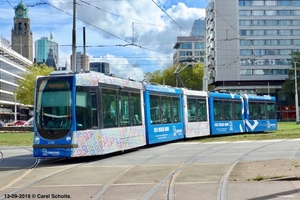 13-09-2019 Hofplein, emr.2109 lijn 4.