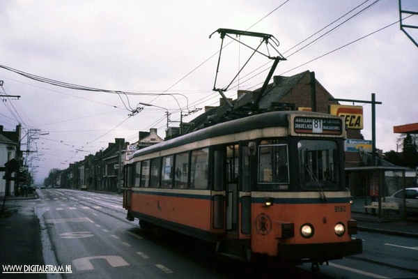 Nadat twee maanden bijna de helft van het resterende tramnet in H