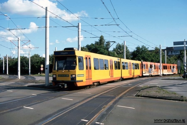 Kijkje bij de Sneltram Utrecht-Nieuwegein-IJsselsteyn. Het materi