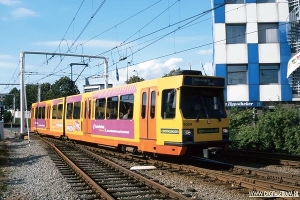 Kijkje bij de Sneltram Utrecht-Nieuwegein-IJsselsteyn. Het materi