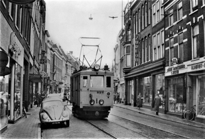 Leiden Breestraat, bij nummer 142 en de Mosterdsteeg