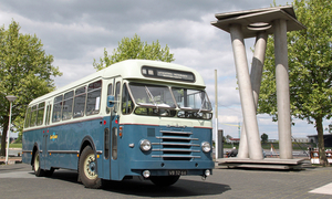 DAF-Den Oudsten-bus van de Zuidooster uit 1962, thans museumbus v