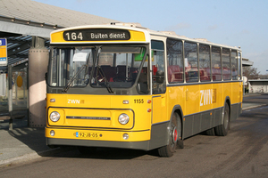 Een museumbus in de kleuren van Zuid-West-Nederland.