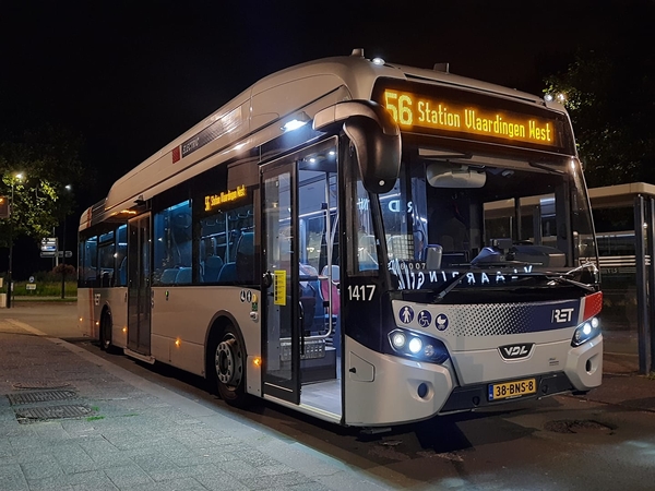 VDL Electric 1417 op station Vlaardingen Oost als lijn 56 naar st