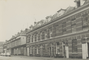 Noordstraat hier met huizen klaar voor de sloop.