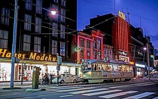 Spui Haags modehuis,Asta