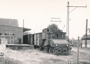 Wesel-Rees-Emmerich. Loc 16 met bediening. Rees.