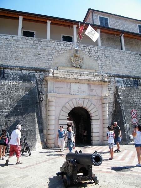 intersoc montenegro cultuur reisduiveltje