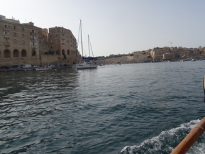 1 Vittoriosa, haven vaart _DSC00029