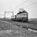 De A27+BY13 rijdt op 24 mei 1956 nabij station Zunderdorp.