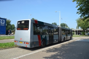 De RET 507 lekker in het zonnetje op Station Alexander