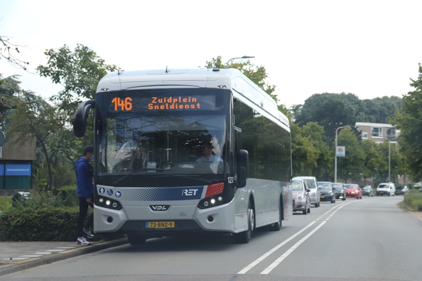 RET 1237. Ridderkerk, Burgemeester de Zeeuwstraat (25-08-20210).