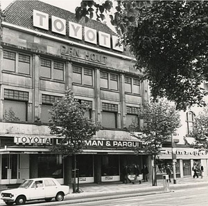 Bezuidenhoutseweg 11-13, Toyota showroom, vroeger café restauran