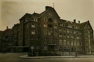 Het oude Bronovo ziekenhuis.