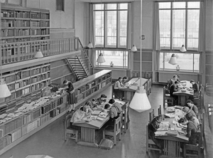 Openbare Centrale Bibliotheek Bilderdijkstraat. Studiezaal