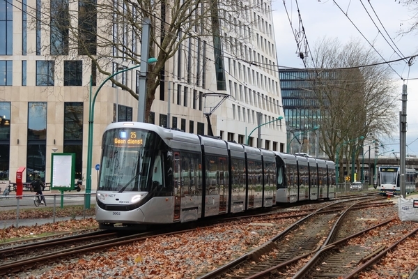 3002+3001 testrijden bij Amsterdam Zuid WTC