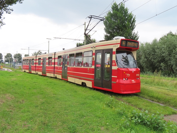 3103, Verlaat de tramhalte aan de Dorpskade in Wateringen voor ee