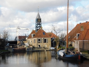 Centrum Hindeloopen,zicht op het Sluiswachtershuis,foto Maart 202