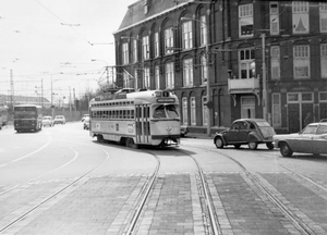 1975 - Stationsplein.