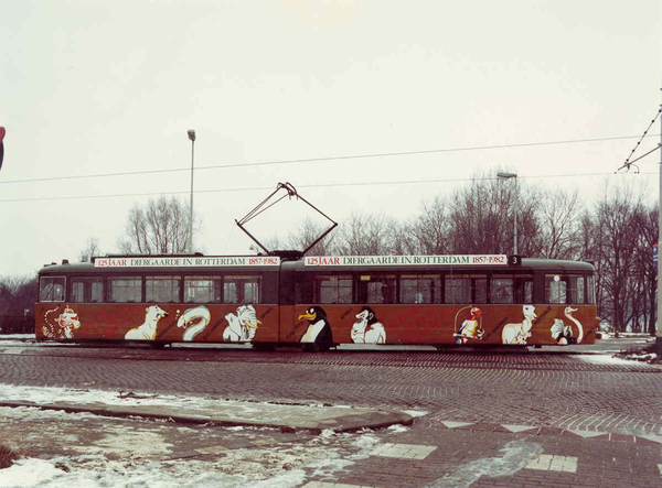 623 (serie 601-635) DE DIERGAARDE-TRAM 125 JAAR DIERGAARDE IN ROT