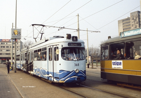 RET 368 Haventram op het Stationsplein, Rotterdam CS, als lijn 6 