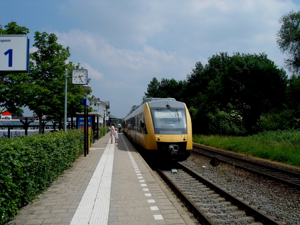 Syntus 37 2008-06-01 Goor station