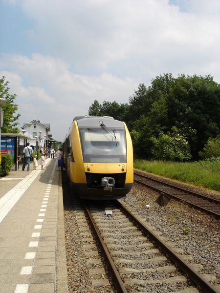 Syntus 37+21 2008-06-01 Goor station