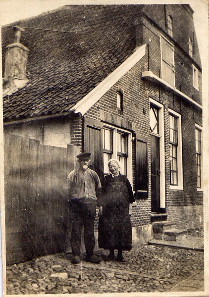 1920 (?) Sierd met z'n tweede vrouw Eeuwk