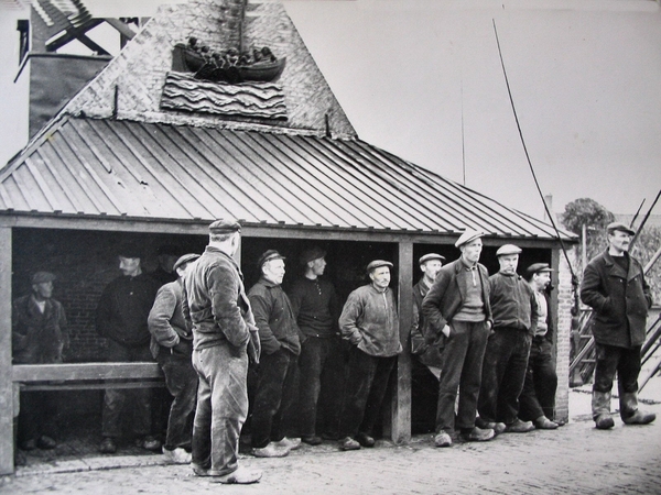 1936 (2okt) Mannen bij leugenbank