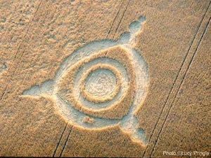 Z_RotaryStuff_CropCircle_LissHampshire2002_rotor_uk2002ax