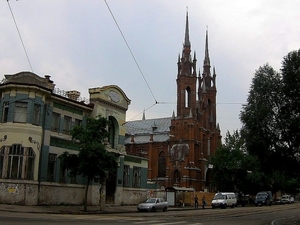 rusland-kerk-town-autos-achtergrond