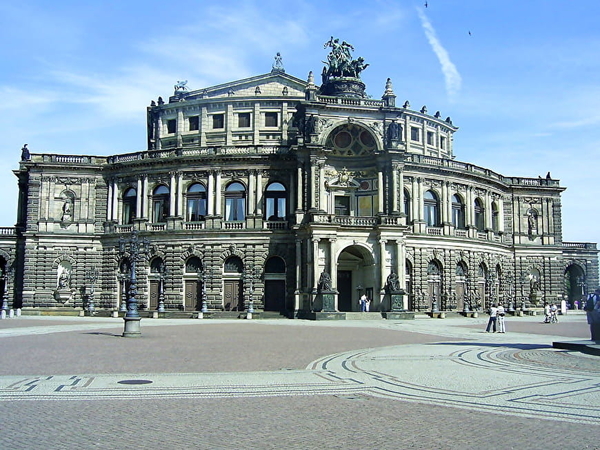 semperoper-dresden-paleis-duitsland-achtergrond