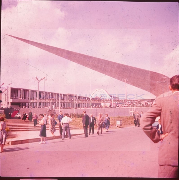 EXPO58067  [800x600]