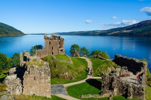 5D Urquhart Castle