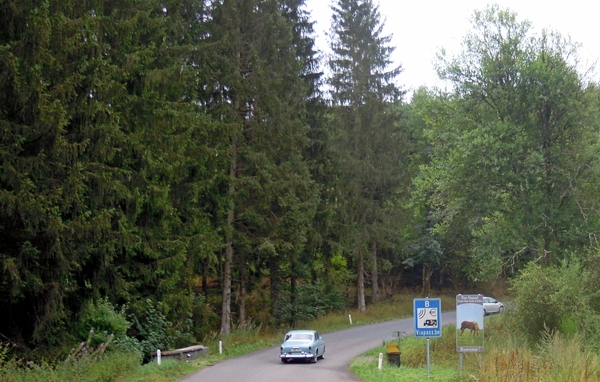 045_20-08_onderweg_Luxemburg-uit_Belgie-binnen_Volvo-121-Amazon_D