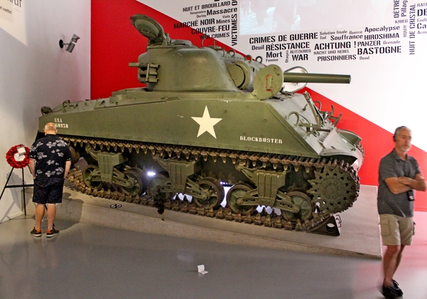 051_20-08_Bastogne-War-Museum_Blockbuster-Jean-Pierre-Geers-tank_
