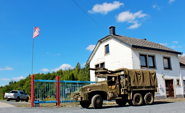 077_20-08_onderweg_Amerikanen-nog-steeds-niet-weg_LKW-GMC-CCKW-35