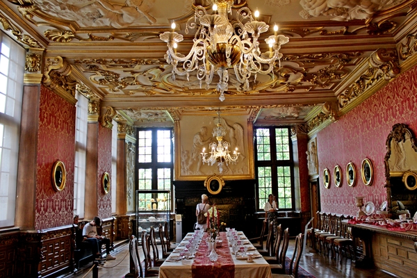 095_21-08_Château-de-Modave_Eet-Kamer_IMG_8265