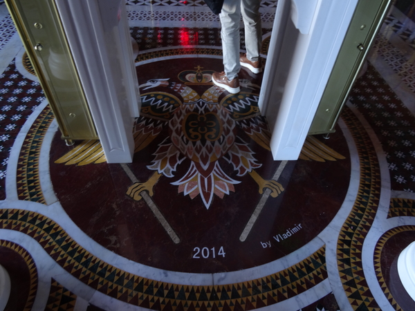 6D Troödos Makarios graf DSC00406