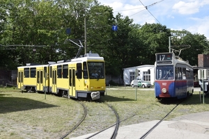 Amsterdam ontmoet Berlijn.......Tatra KT4D 6016 van de BVG naast 