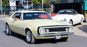 IMG_8543_Chevrolet-Camaro-327cu=5400cc-V8_geel_onze-flor