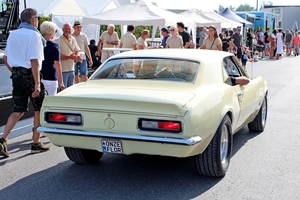 IMG_8545_Chevrolet-Camaro-327cu=5400cc-V8_geel_onze-flor