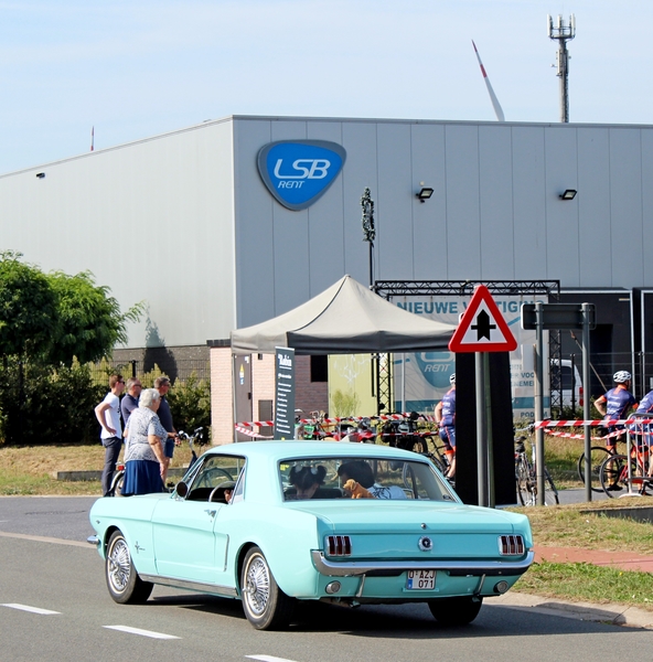 IMG_8551_Ford-Mustang_licht-blauw_O-AZJ-071