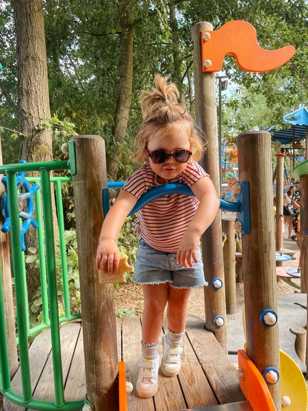 28dd1dda-8eb5-466d-a494-8a7709111128