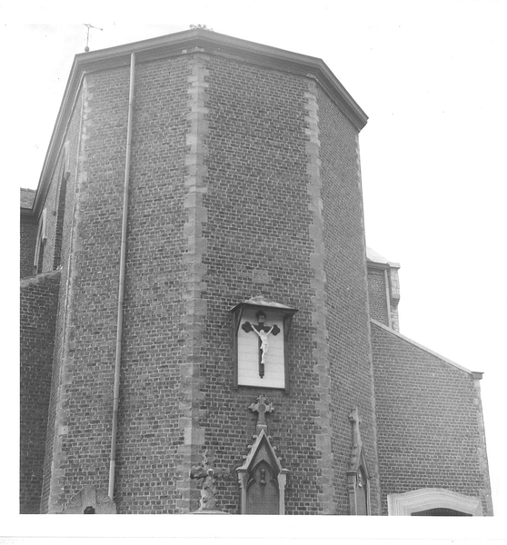 Kruisbeeld Kerk Meuzegem