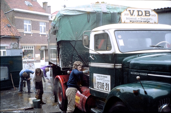 Ber Vervoer 1971 12 11 - Van Den Broeck Internationaal Transport 