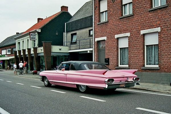 2008-08-03_Kempische-Historic-toerrit_0016_Cadillac-QQQ_pink_OAF-