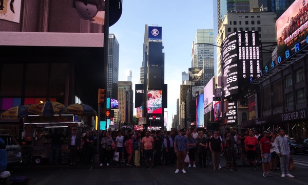 1 NYC3X Times Square by night _0228